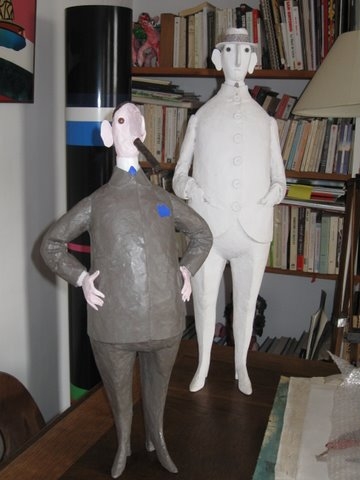Ça va (2006), Content de lui (2009), sculptures en résine Ça va (2006), Content de lui (2009), sculptures en résine