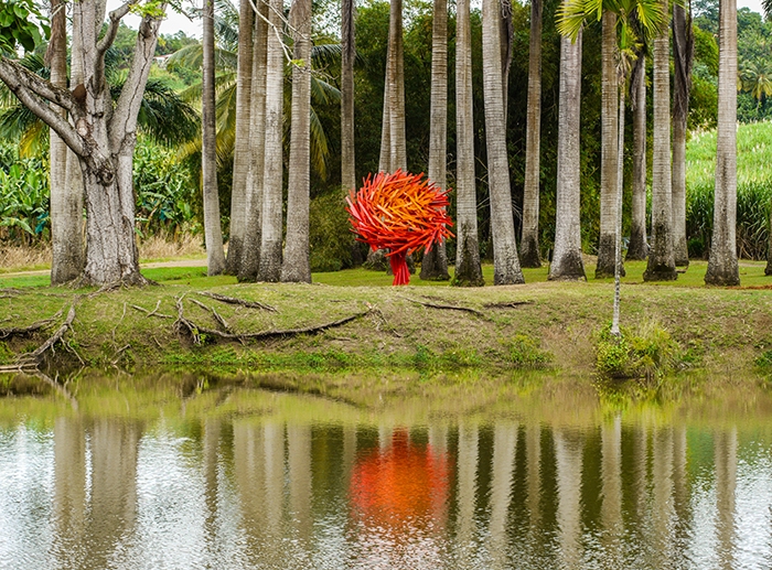 Miguel Chevalier, Silène luminaris sive Muflier de Borges, inox, à la Fondation Clément (Martinique)