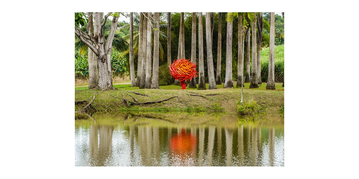 Miguel Chevalier, Silène luminaris sive Muflier de Borges, inox, à la Fondation Clément (Martinique)