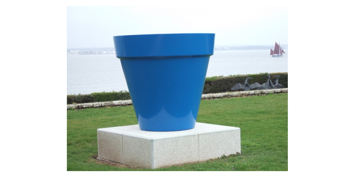 Jean Pierre Raynaud, Pot bleu, Résine, 1, 40 m